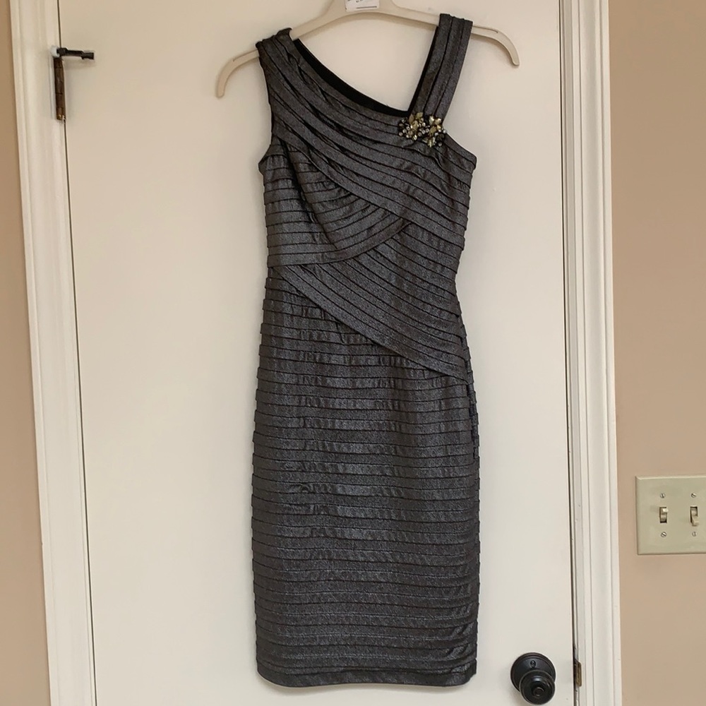 Xscape women’s cocktail dress